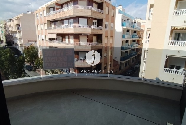Tweedehands - Appartement / flat -
Torrevieja - CENTRE PLAYA DEL CURA LAS PISCINAS