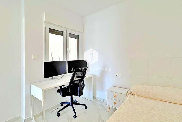 Tweedehands - Chalet -
Torrevieja - Costa Blanca