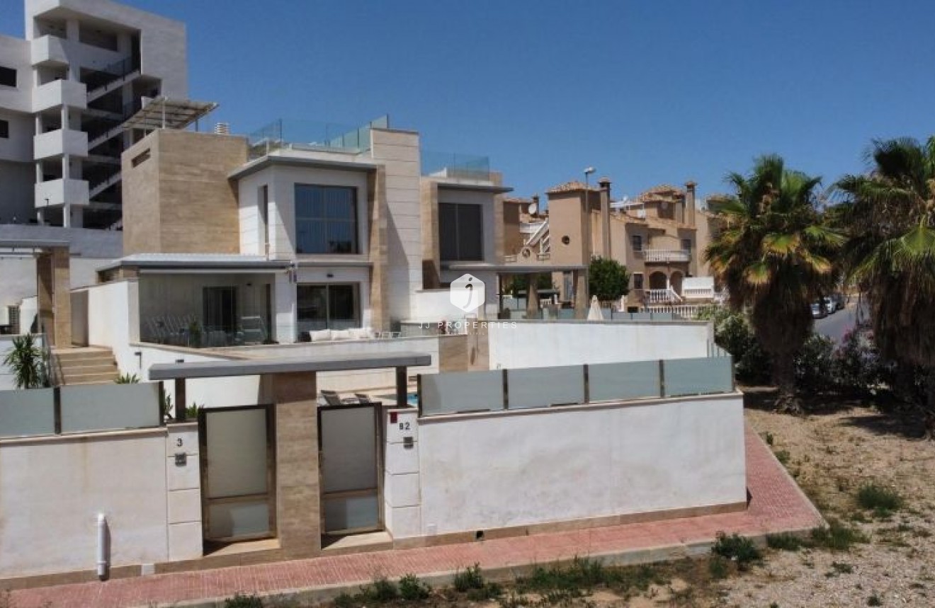 Tweedehands - Villa -
Orihuela Costa - Costa Blanca
