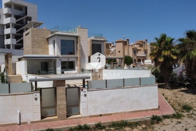 Tweedehands - Villa -
Orihuela Costa - Costa Blanca