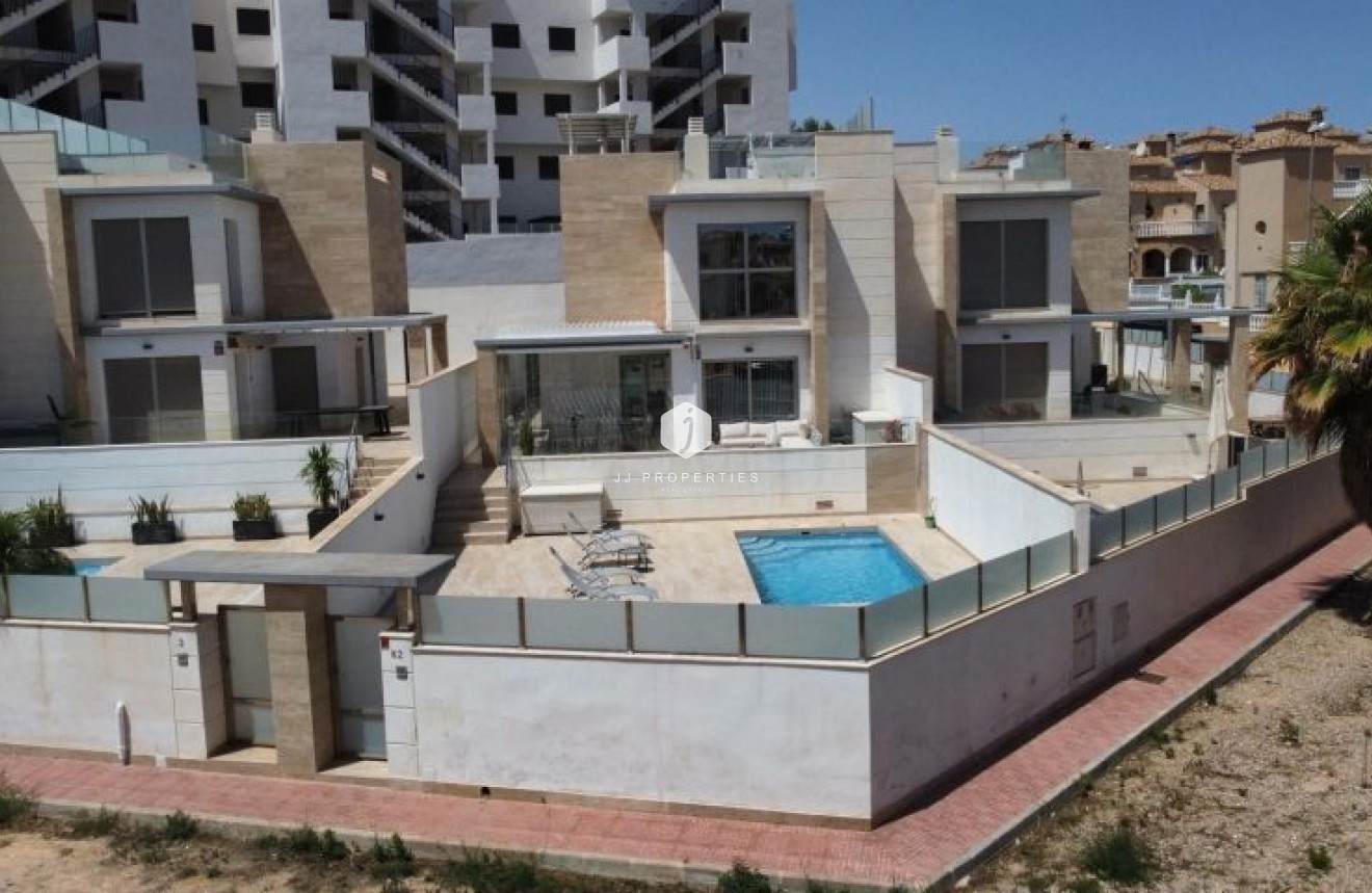 Tweedehands - Villa -
Orihuela Costa - Costa Blanca