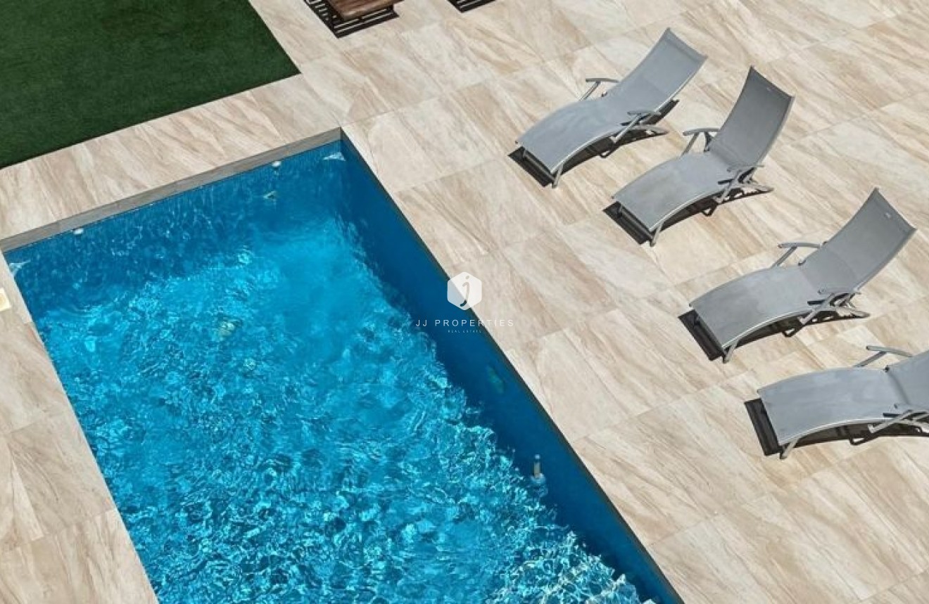 Tweedehands - Villa -
Orihuela Costa - Costa Blanca