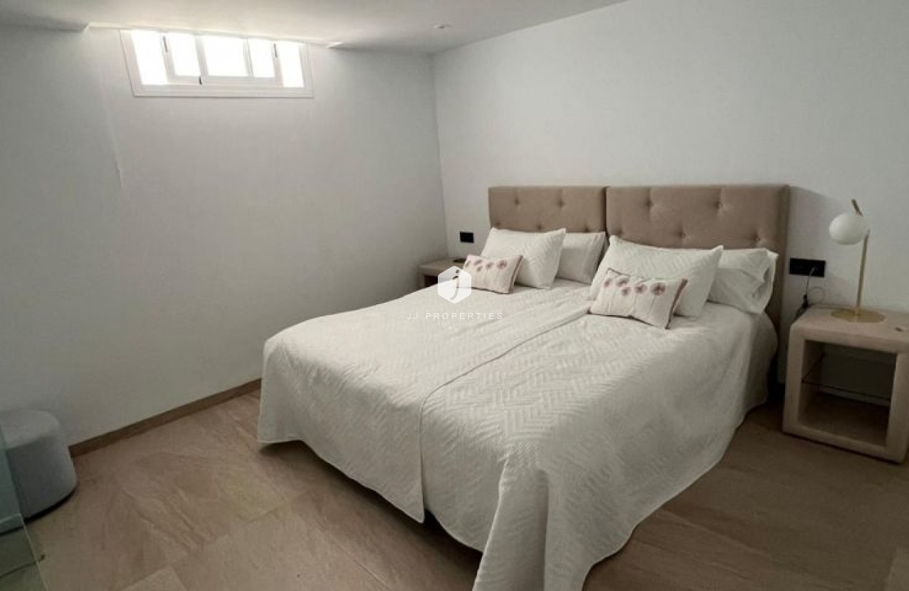 Tweedehands - Villa -
Orihuela Costa - Costa Blanca