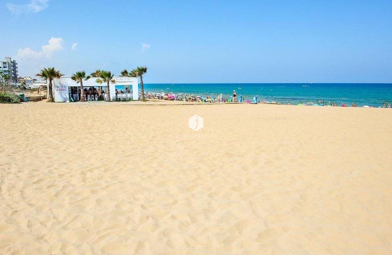 Tweedehands - Appartement / flat -
Torrevieja - Cabo cervera