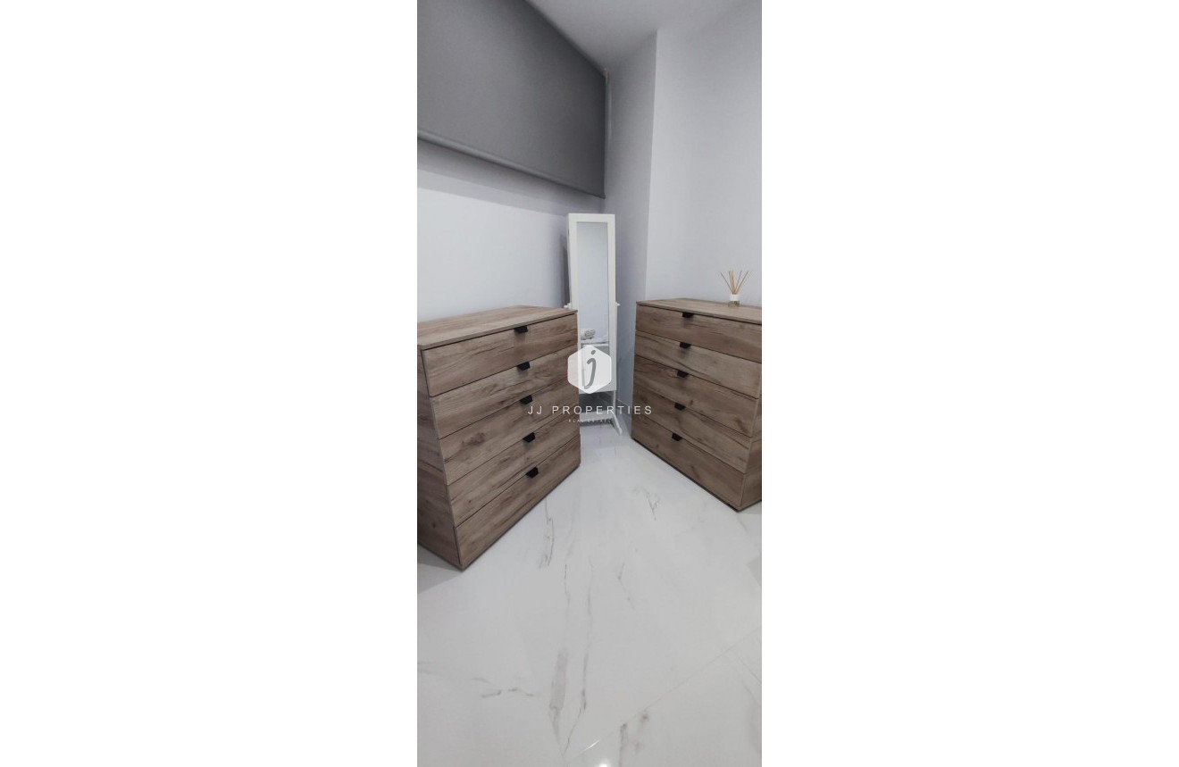 Tweedehands - Appartement / flat -
Torrevieja - Cabo cervera