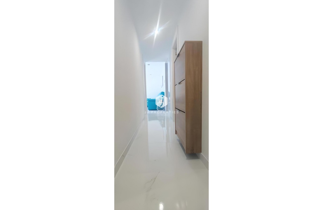 Tweedehands - Appartement / flat -
Torrevieja - Cabo cervera