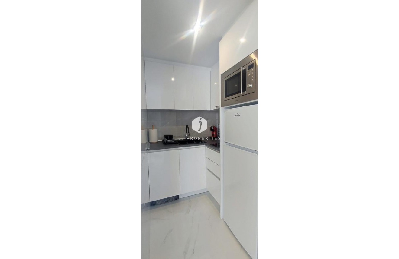 Tweedehands - Appartement / flat -
Torrevieja - Cabo cervera