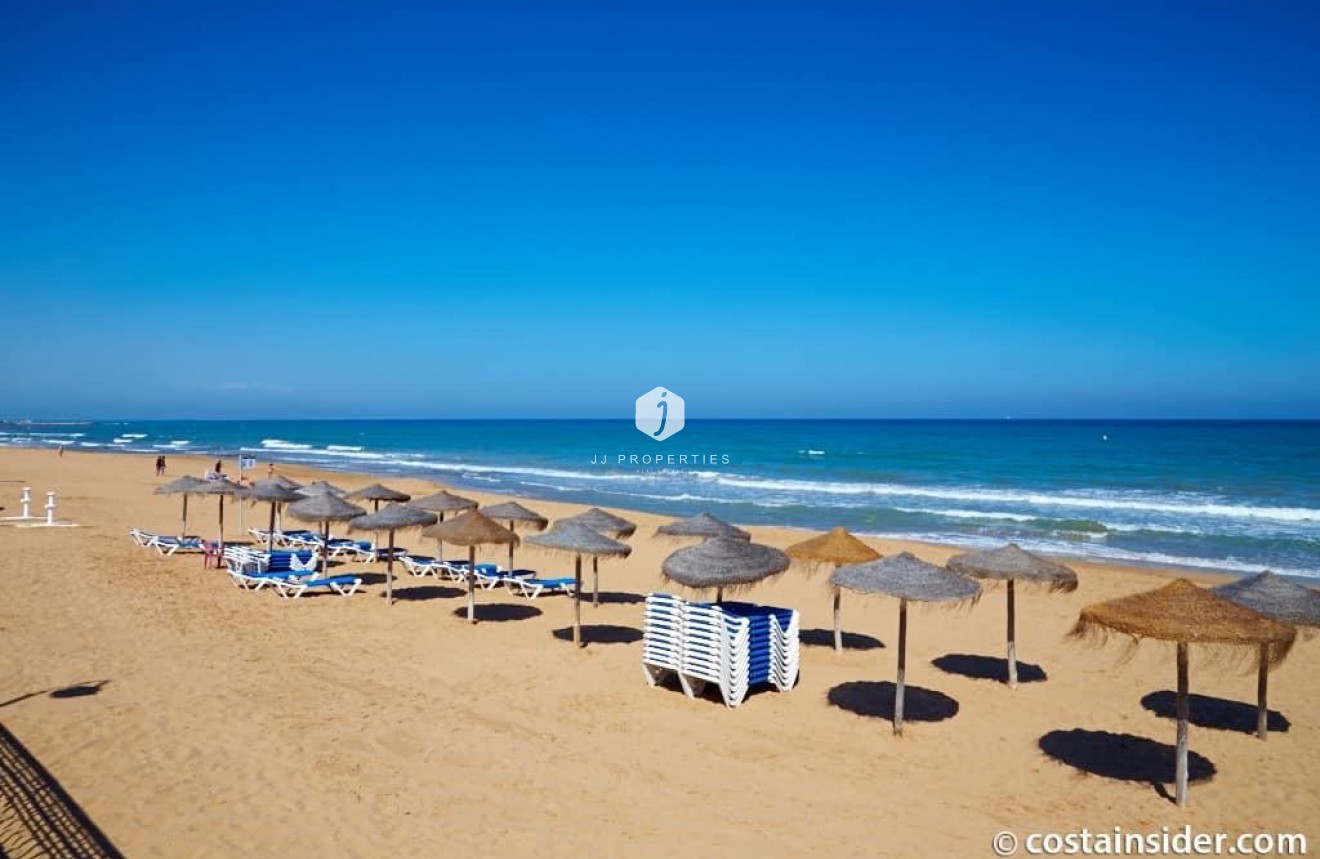 Tweedehands - Appartement / flat -
Torrevieja - Cabo cervera