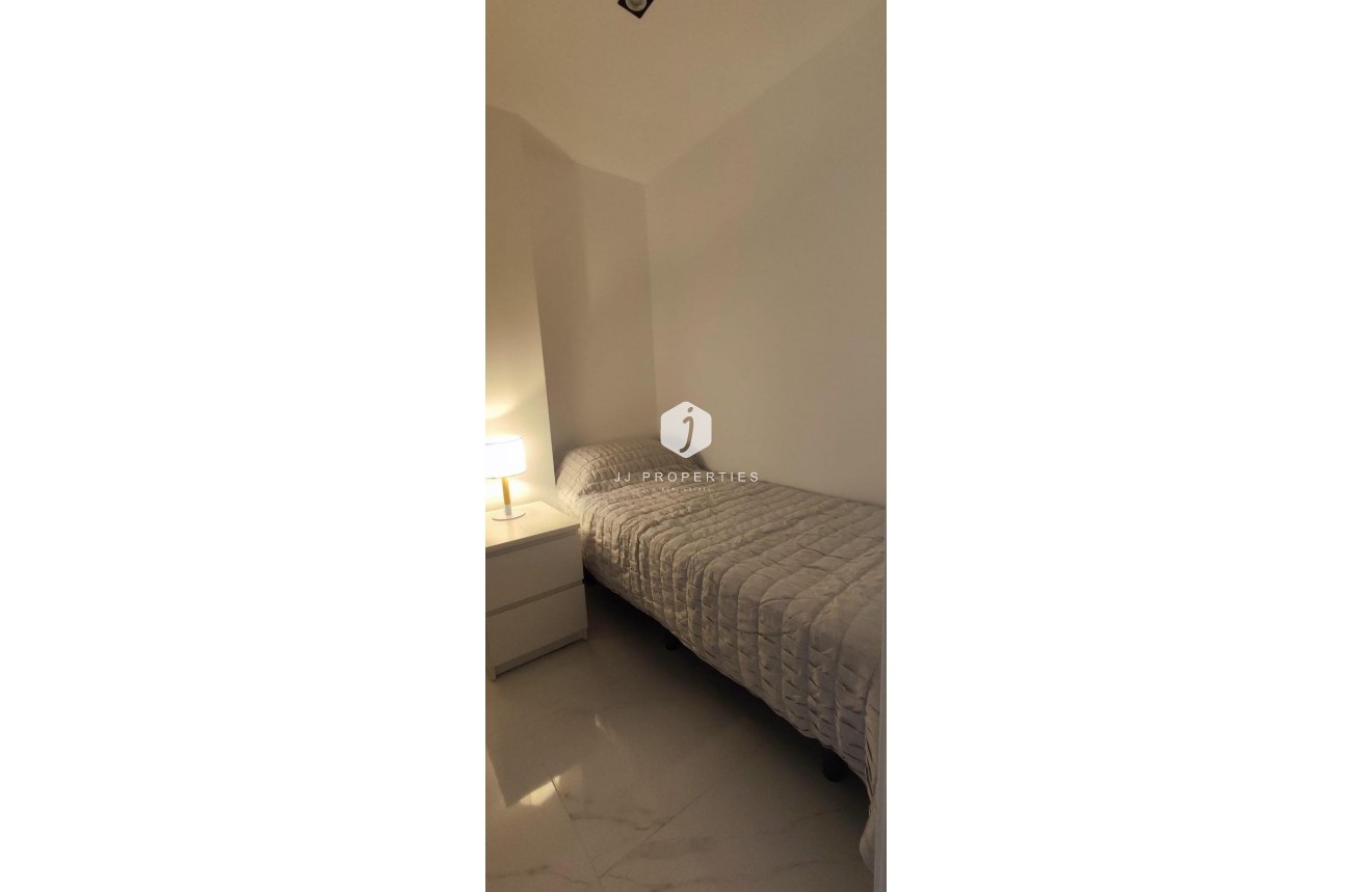 Tweedehands - Appartement / flat -
Torrevieja - Cabo cervera