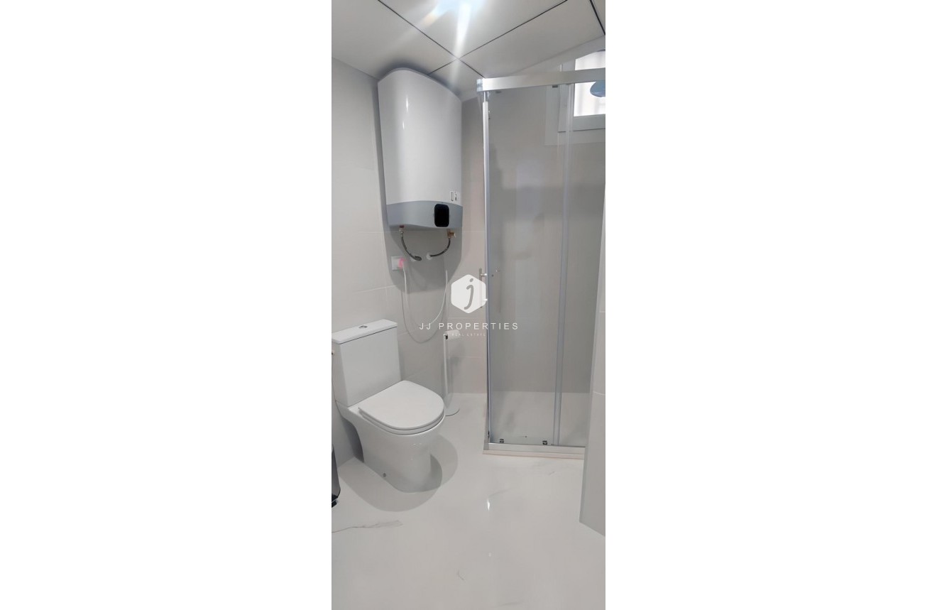 Tweedehands - Appartement / flat -
Torrevieja - Cabo cervera