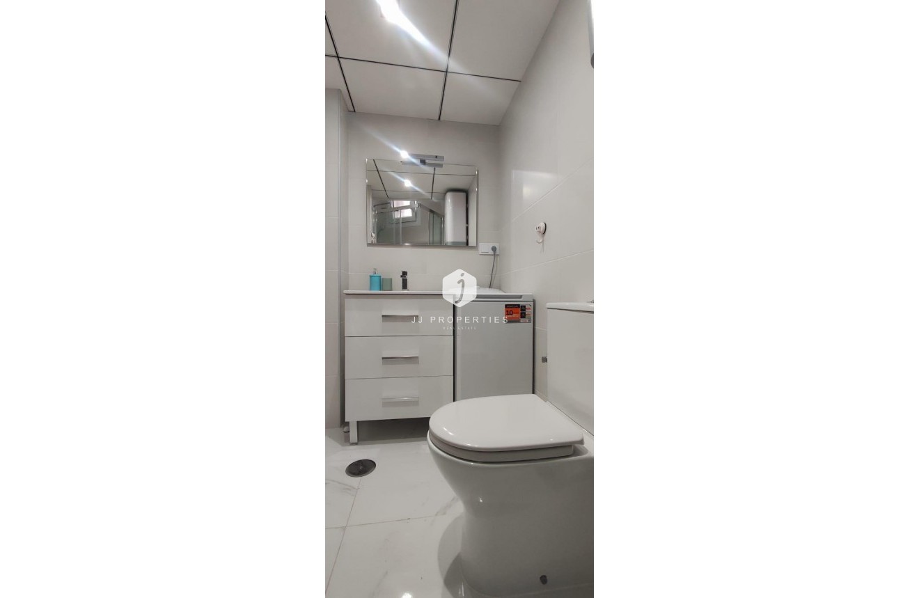 Tweedehands - Appartement / flat -
Torrevieja - Cabo cervera