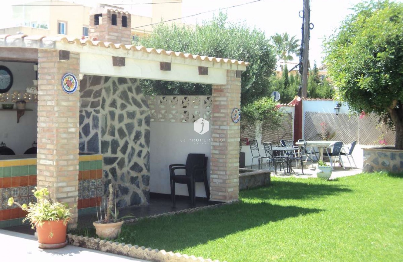 Tweedehands - Villa -
Orihuela Costa - Costa Blanca