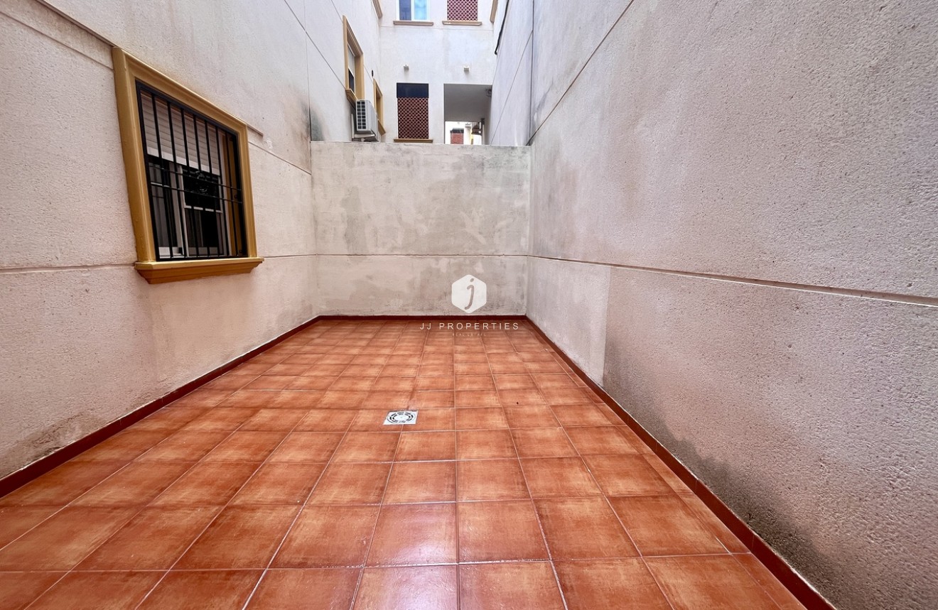 Tweedehands - Appartement / flat -
Cabo Roig - Costa Blanca