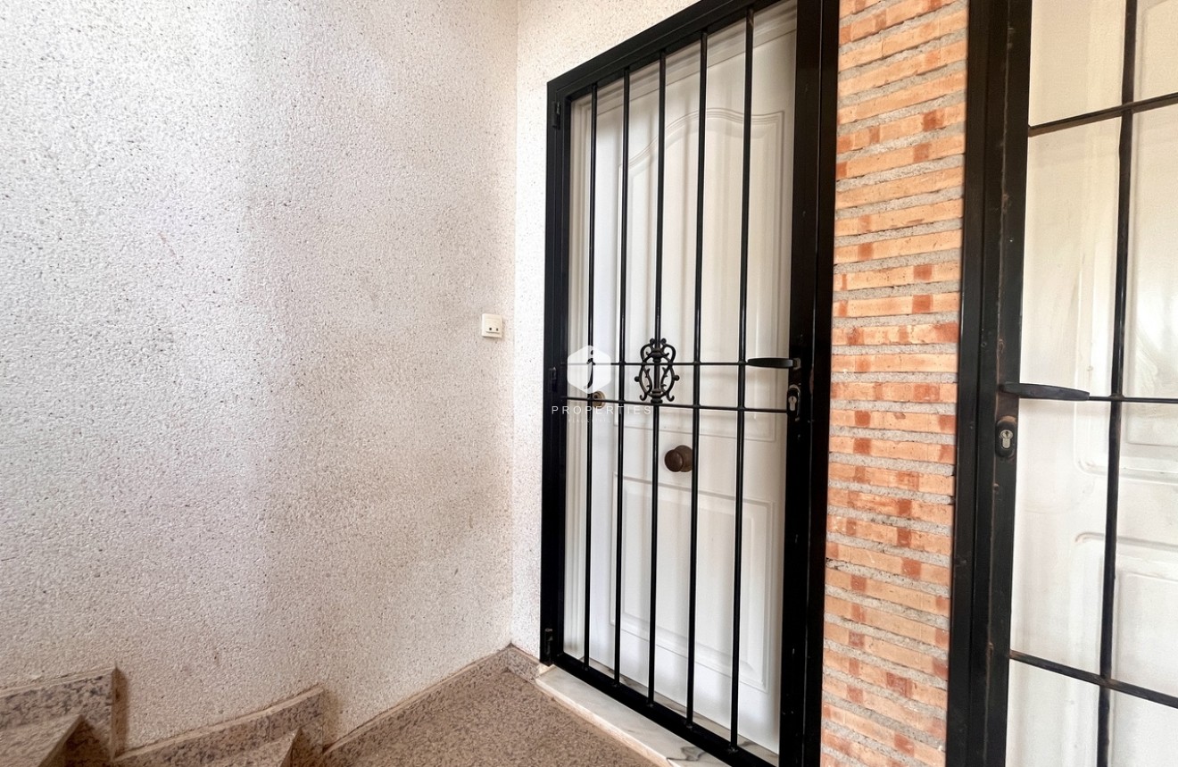 Tweedehands - Appartement / flat -
Cabo Roig - Costa Blanca