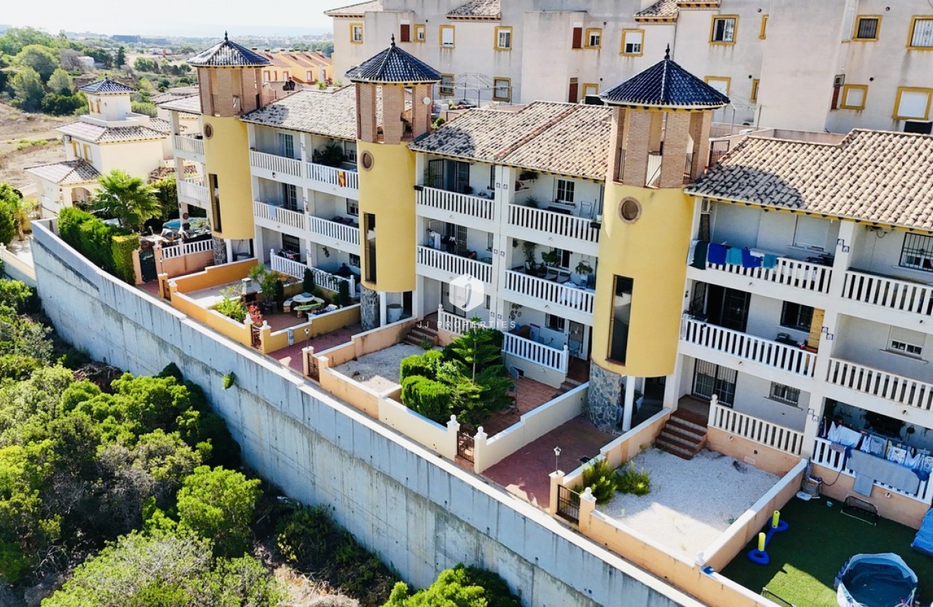 Tweedehands - Appartement / flat -
Cabo Roig - Costa Blanca