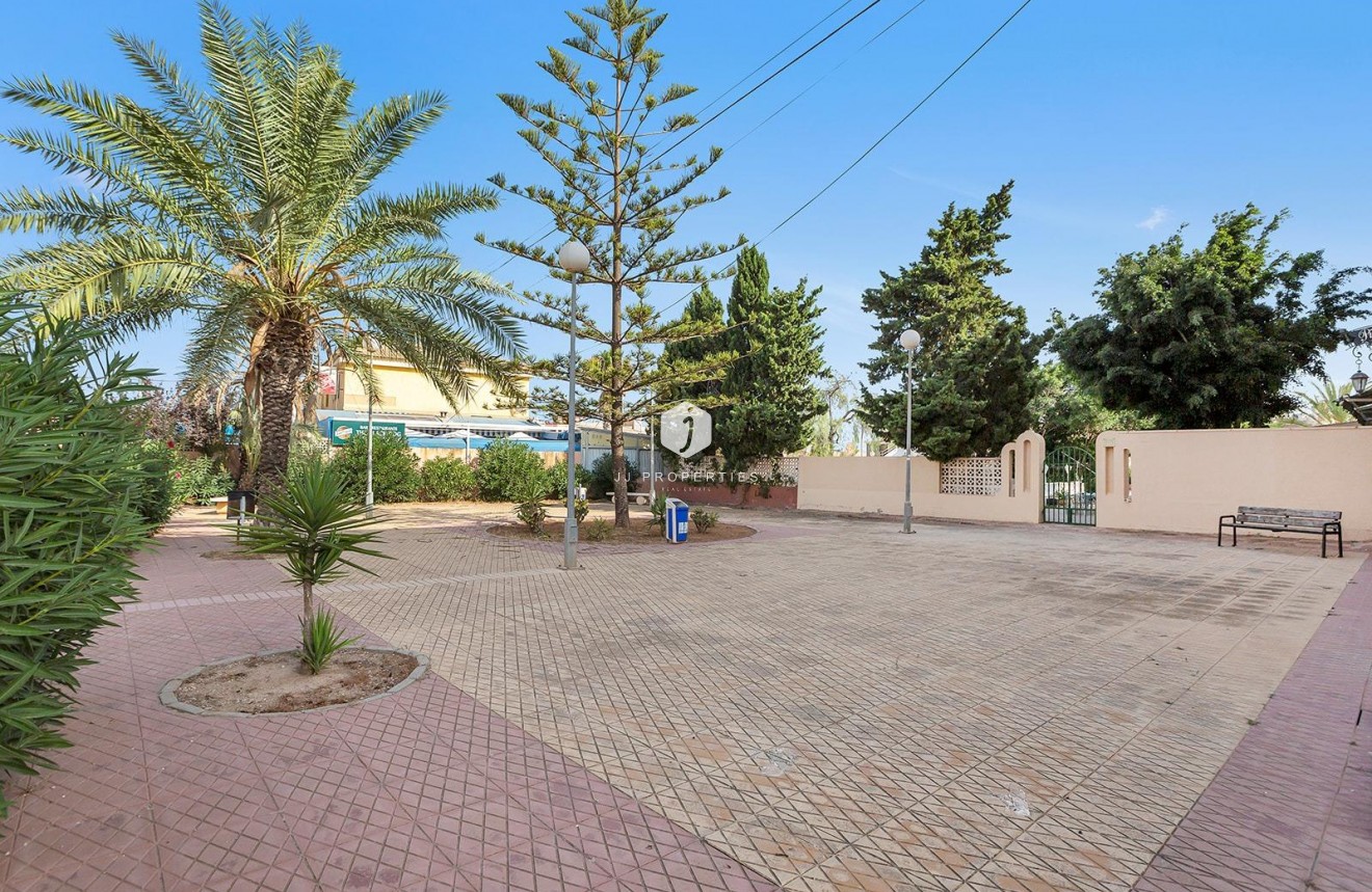 Tweedehands - Chalet -
Torrevieja - Aguas Nuevas 1