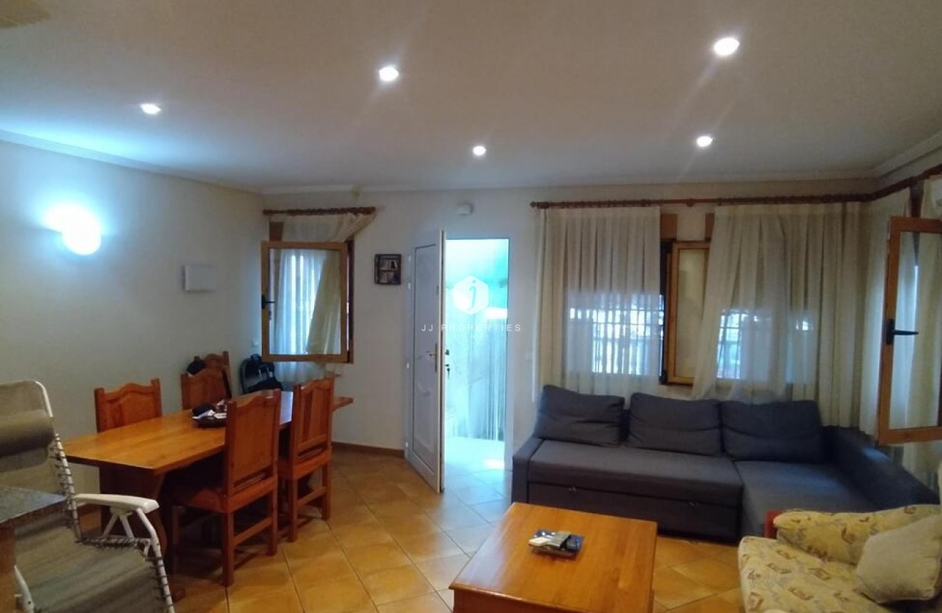D'occasion - Appartement -
Torrevieja - La Mata