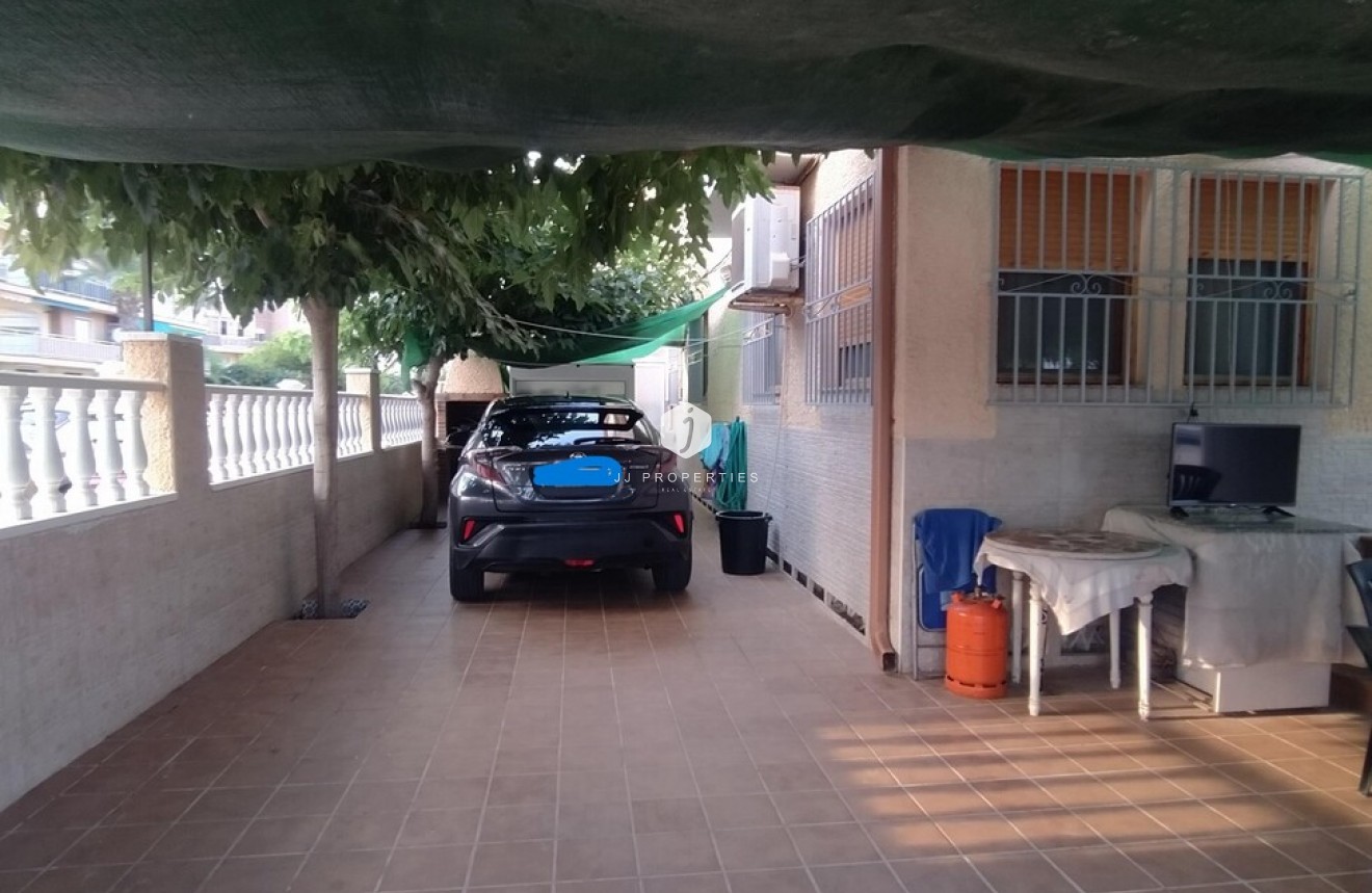 D'occasion - Appartement -
Torrevieja - La Mata