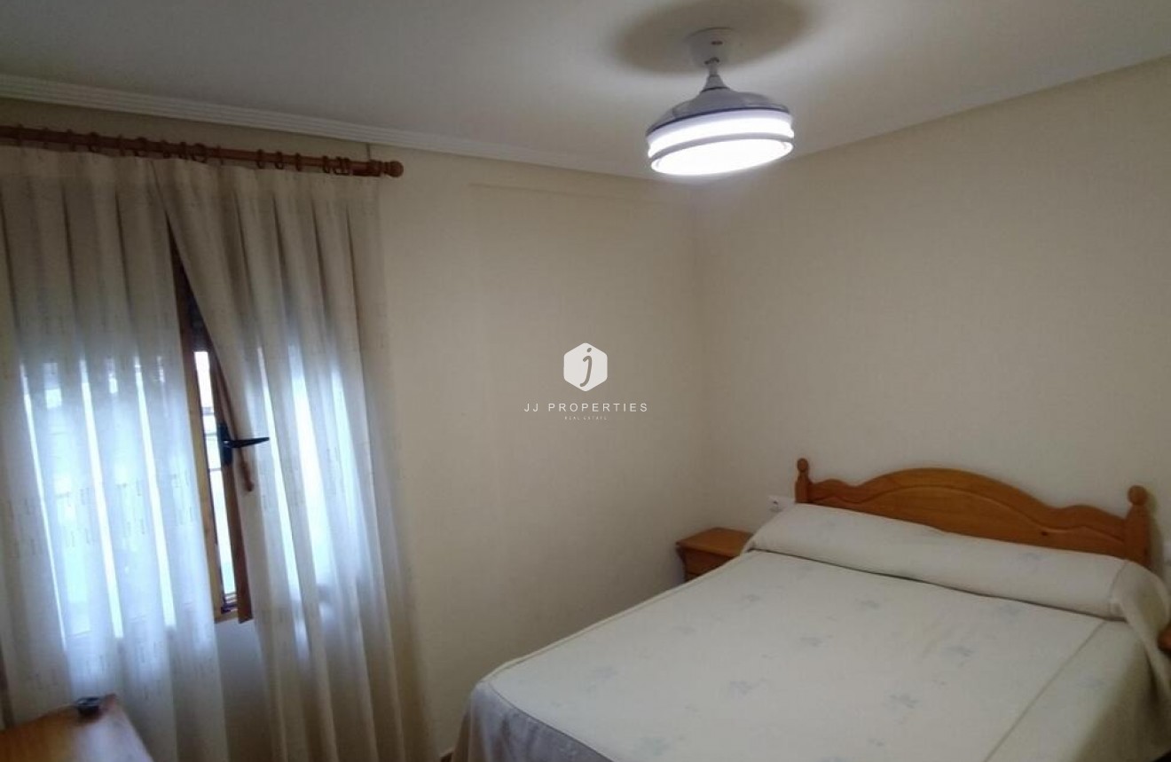 D'occasion - Appartement -
Torrevieja - La Mata