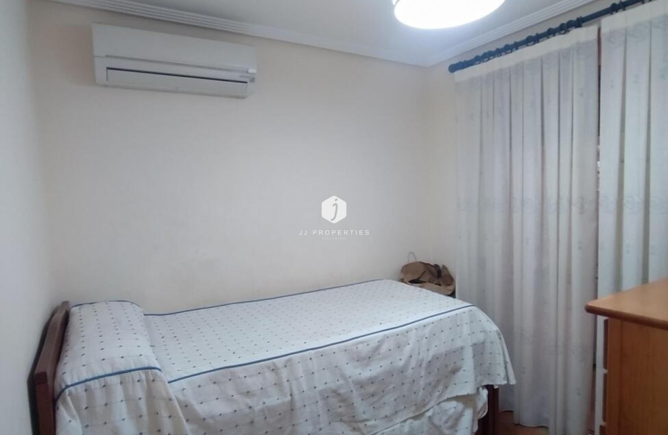 D'occasion - Appartement -
Torrevieja - La Mata