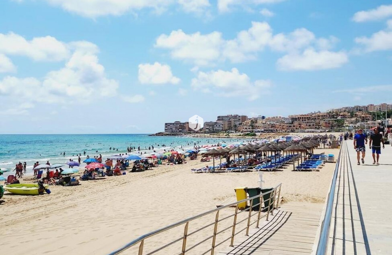 D'occasion - Appartement -
Torrevieja - La Mata