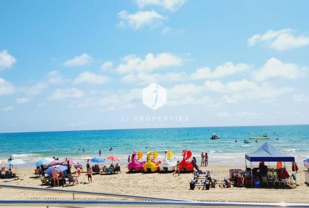 D'occasion - Appartement -
Torrevieja - La Mata