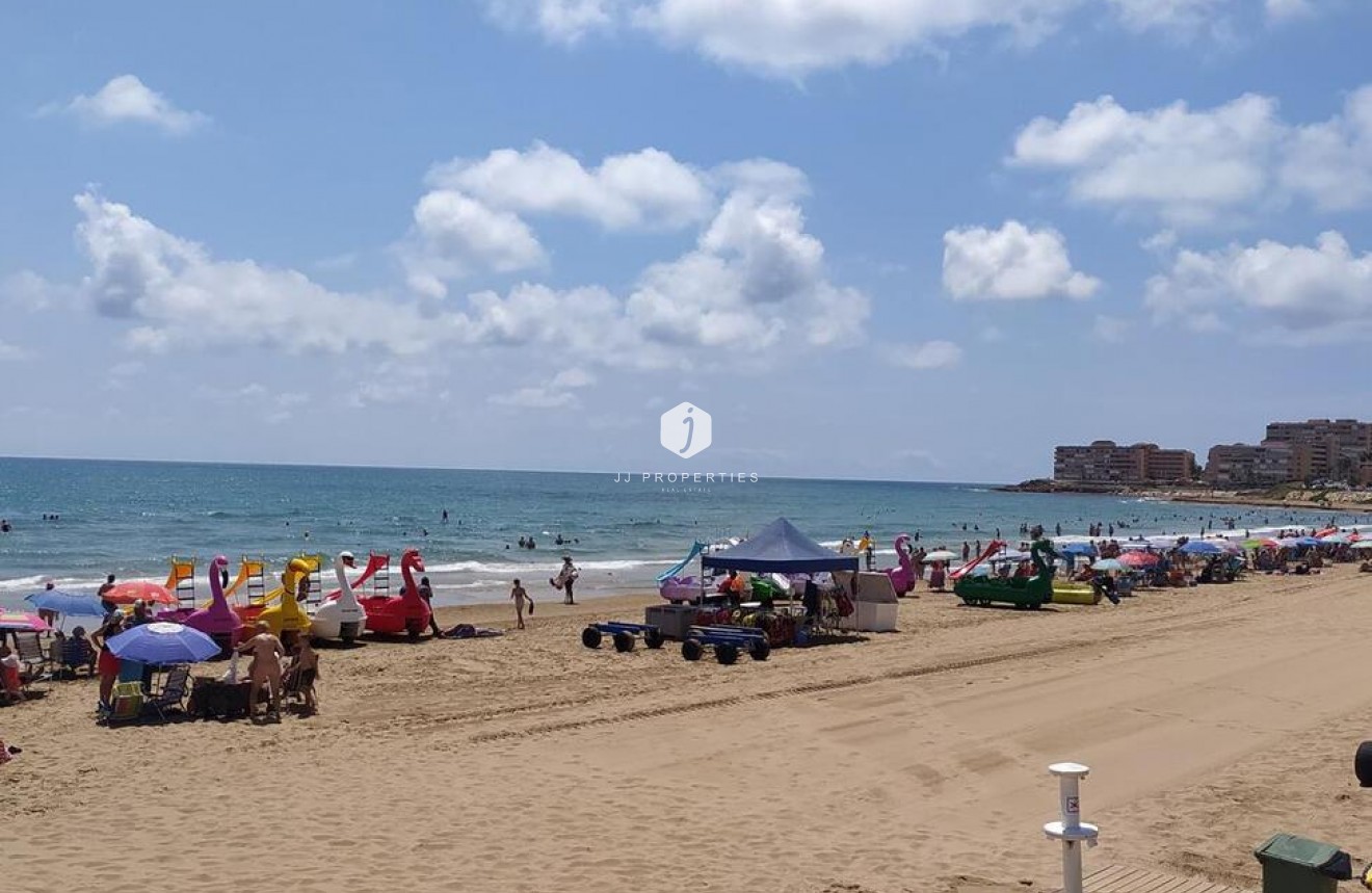 D'occasion - Appartement -
Torrevieja - La Mata