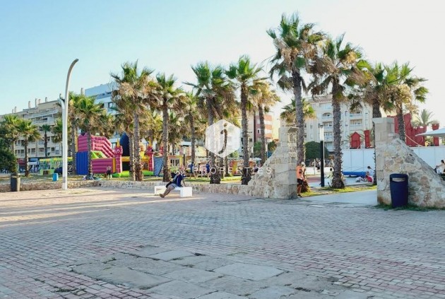 D'occasion - Appartement -
Torrevieja - La Mata