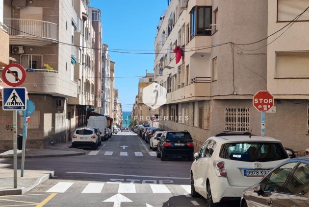 Tweedehands - Appartement / flat -
Torrevieja - Habaneras