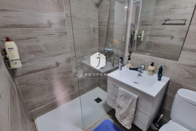 Tweedehands - Bungalow -
Torrevieja - La Siesta - El Salado - Torreta