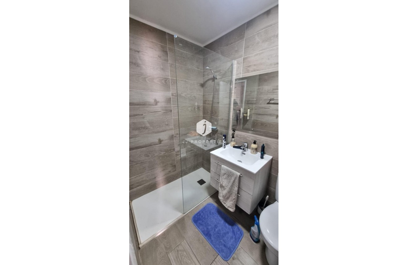 Tweedehands - Bungalow -
Torrevieja - La Siesta - El Salado - Torreta