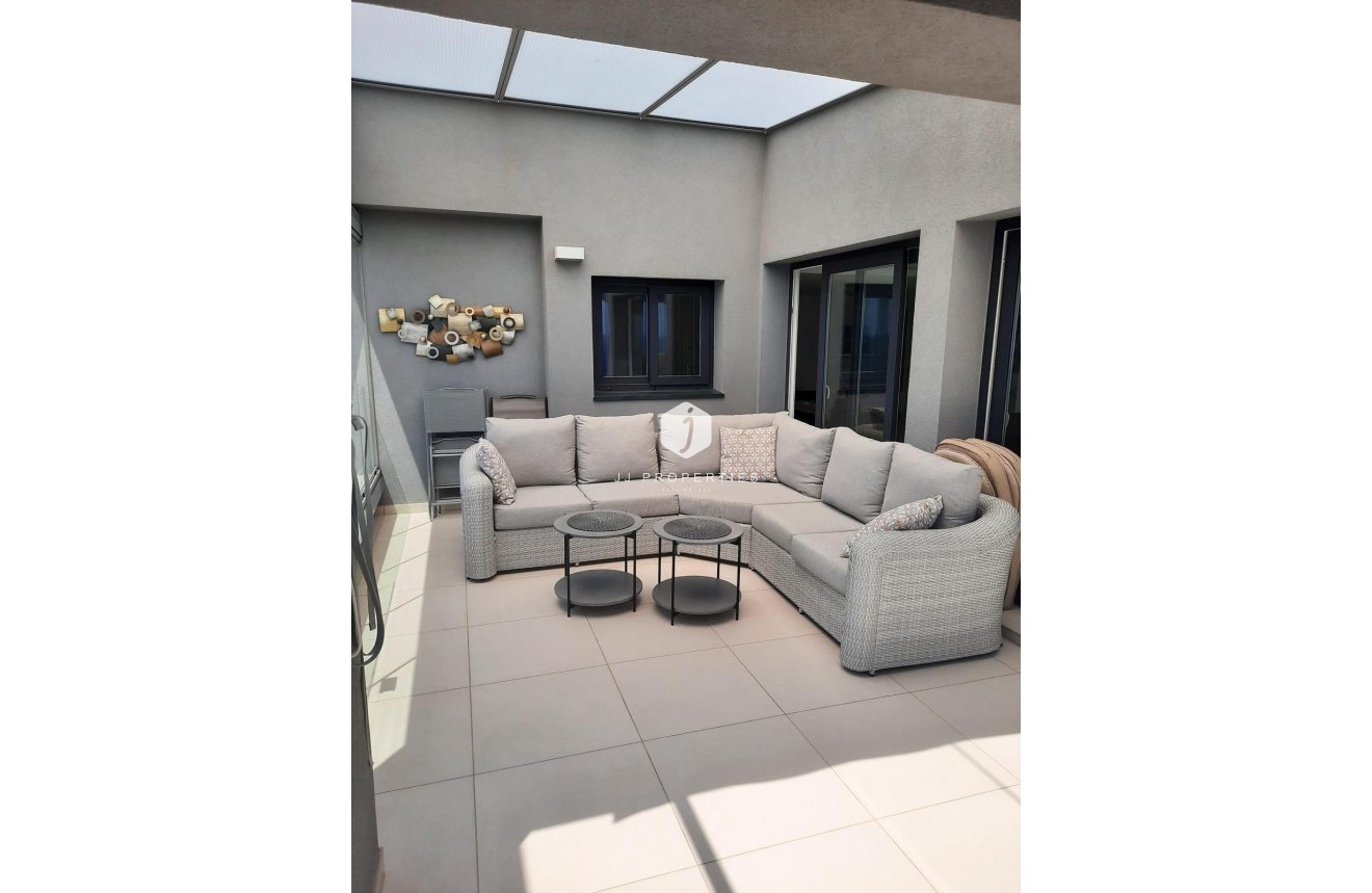 Tweedehands - Penthouse -
Torrevieja - Punta prima