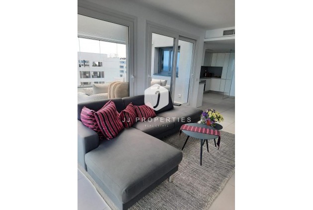 Tweedehands - Penthouse -
Torrevieja - Punta prima