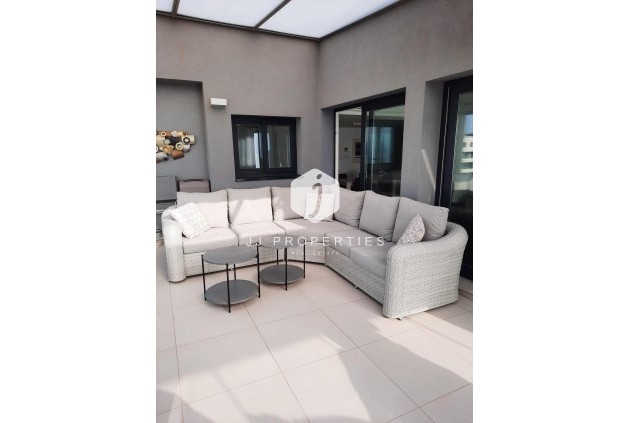 Tweedehands - Penthouse -
Torrevieja - Punta prima