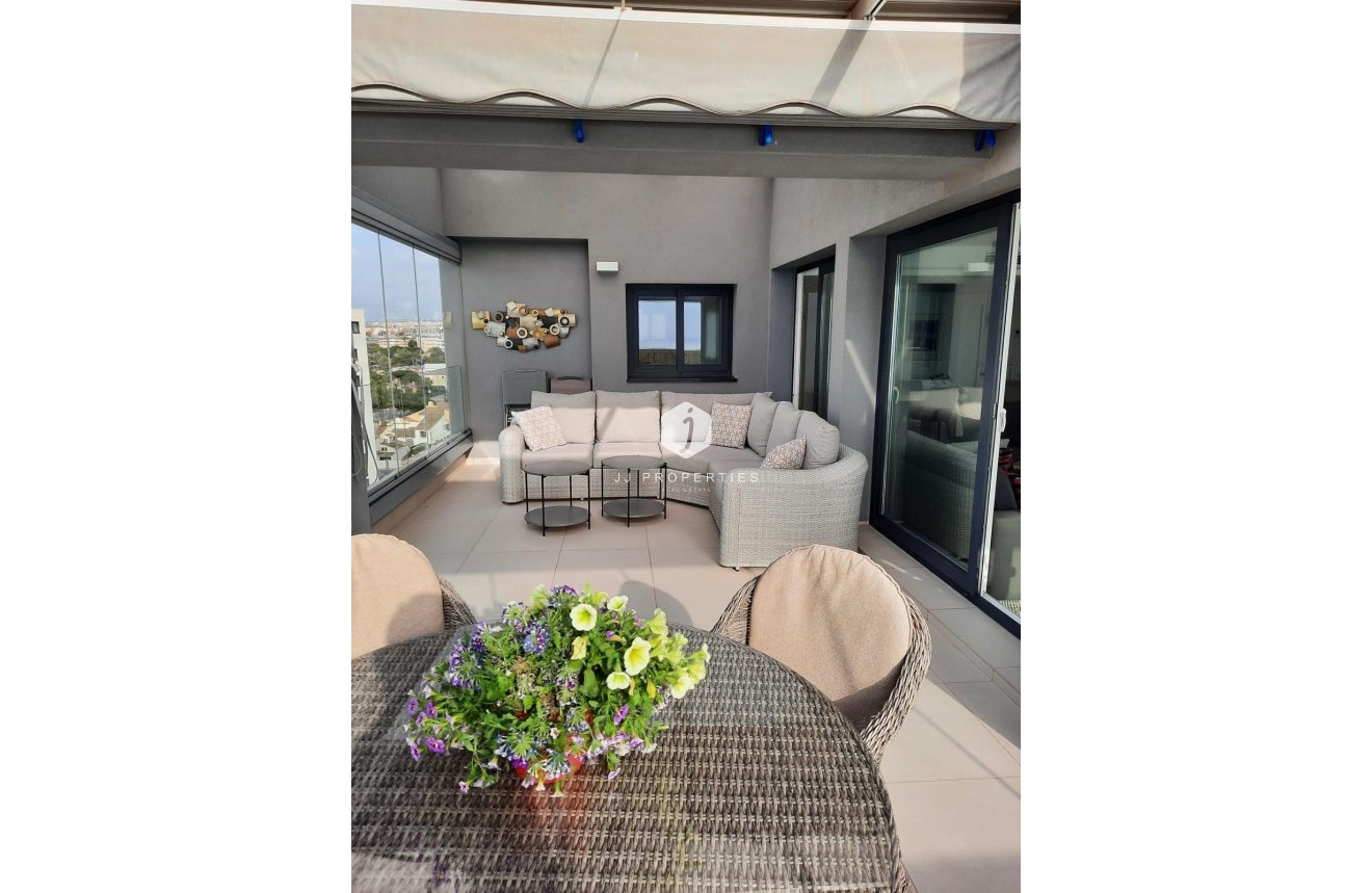 Tweedehands - Penthouse -
Torrevieja - Punta prima