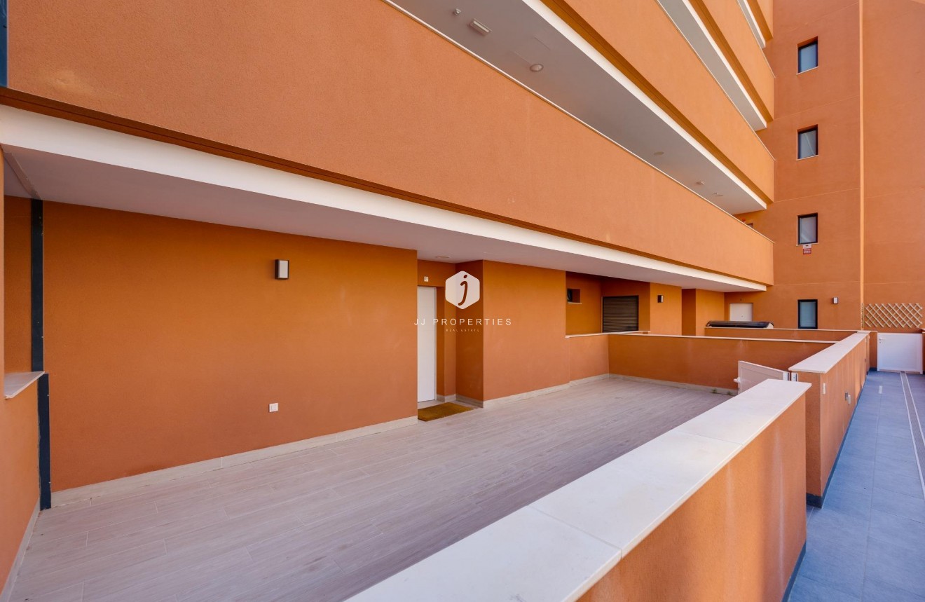 Tweedehands - Appartement / flat -
Orihuela Costa - Villamartín-las Filipinas
