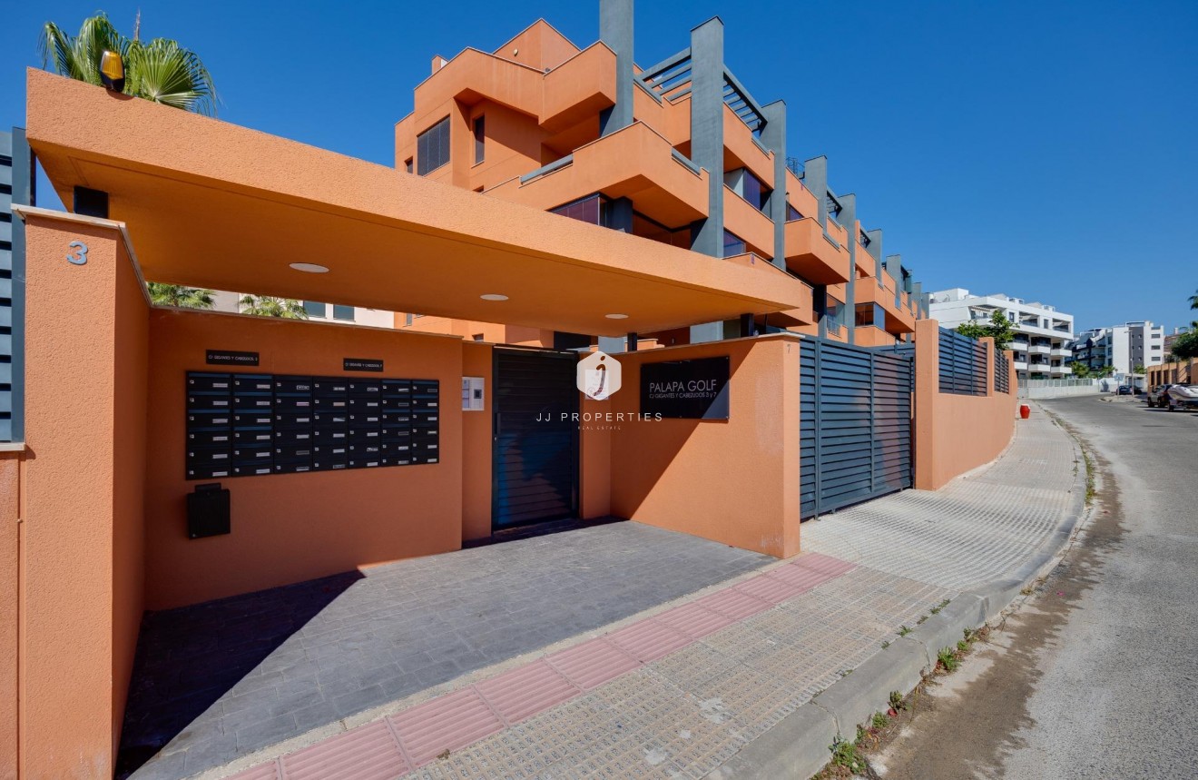 Tweedehands - Appartement / flat -
Orihuela Costa - Villamartín-las Filipinas