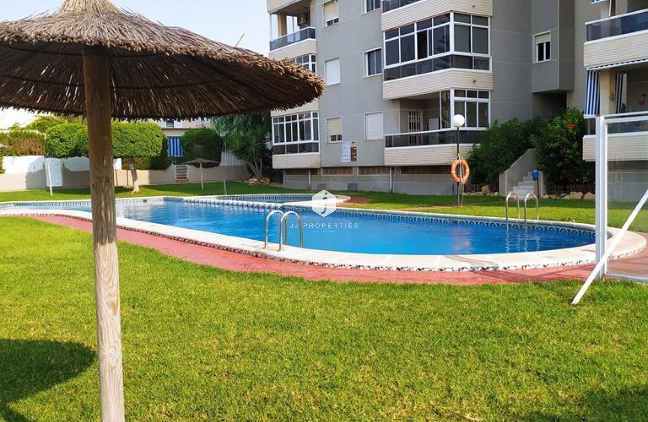 Tweedehands - Appartement / flat -
Torrevieja - Torreblanca