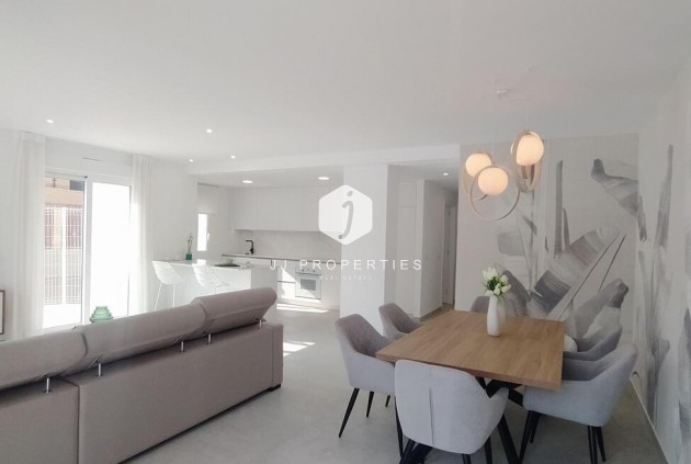 Tweedehands - Appartement / flat -
Torrevieja - Torreblanca