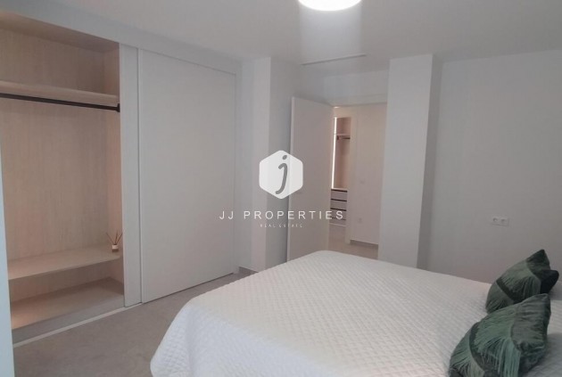 Tweedehands - Appartement / flat -
Torrevieja - Torreblanca