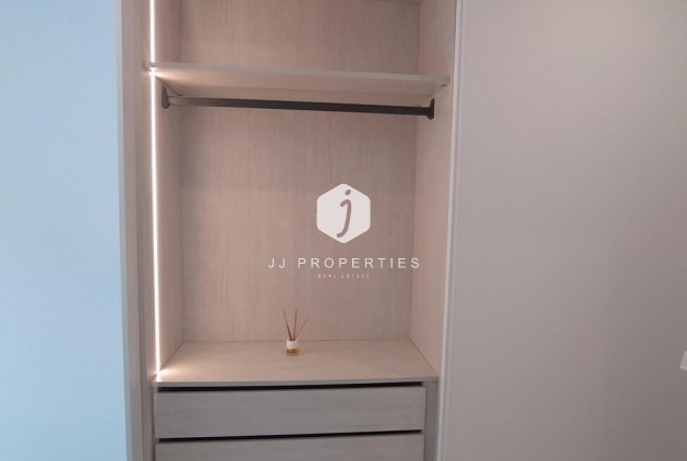 Tweedehands - Appartement / flat -
Torrevieja - Torreblanca