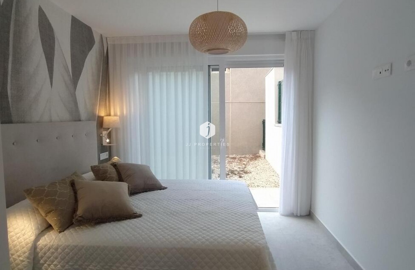 Tweedehands - Appartement / flat -
Torrevieja - Torreblanca