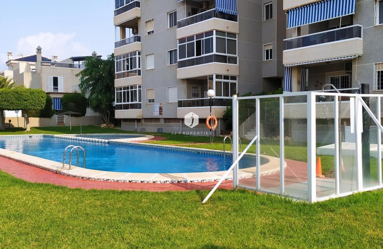 Tweedehands - Appartement / flat -
Torrevieja - Torreblanca