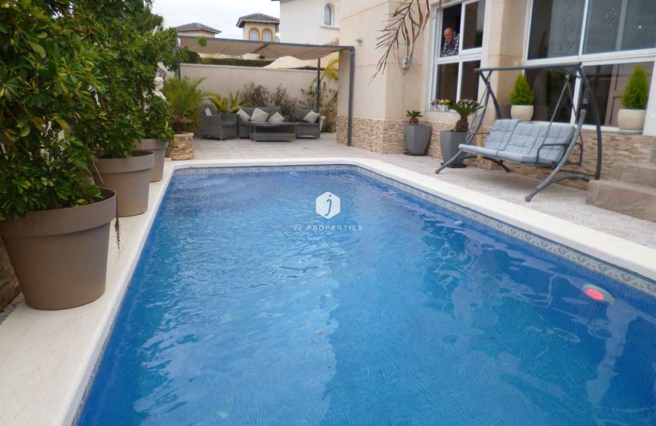 Tweedehands - Villa -
Playa Flamenca - Costa Blanca