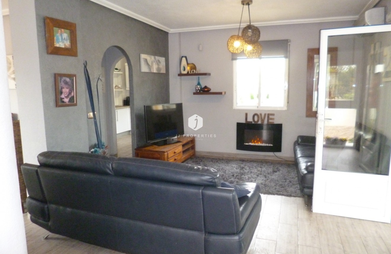 Tweedehands - Villa -
Playa Flamenca - Costa Blanca