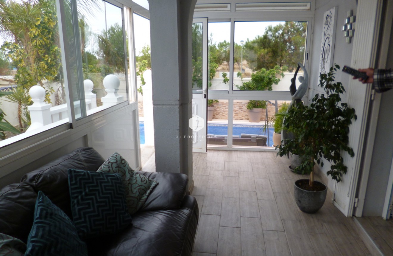 Tweedehands - Villa -
Playa Flamenca - Costa Blanca