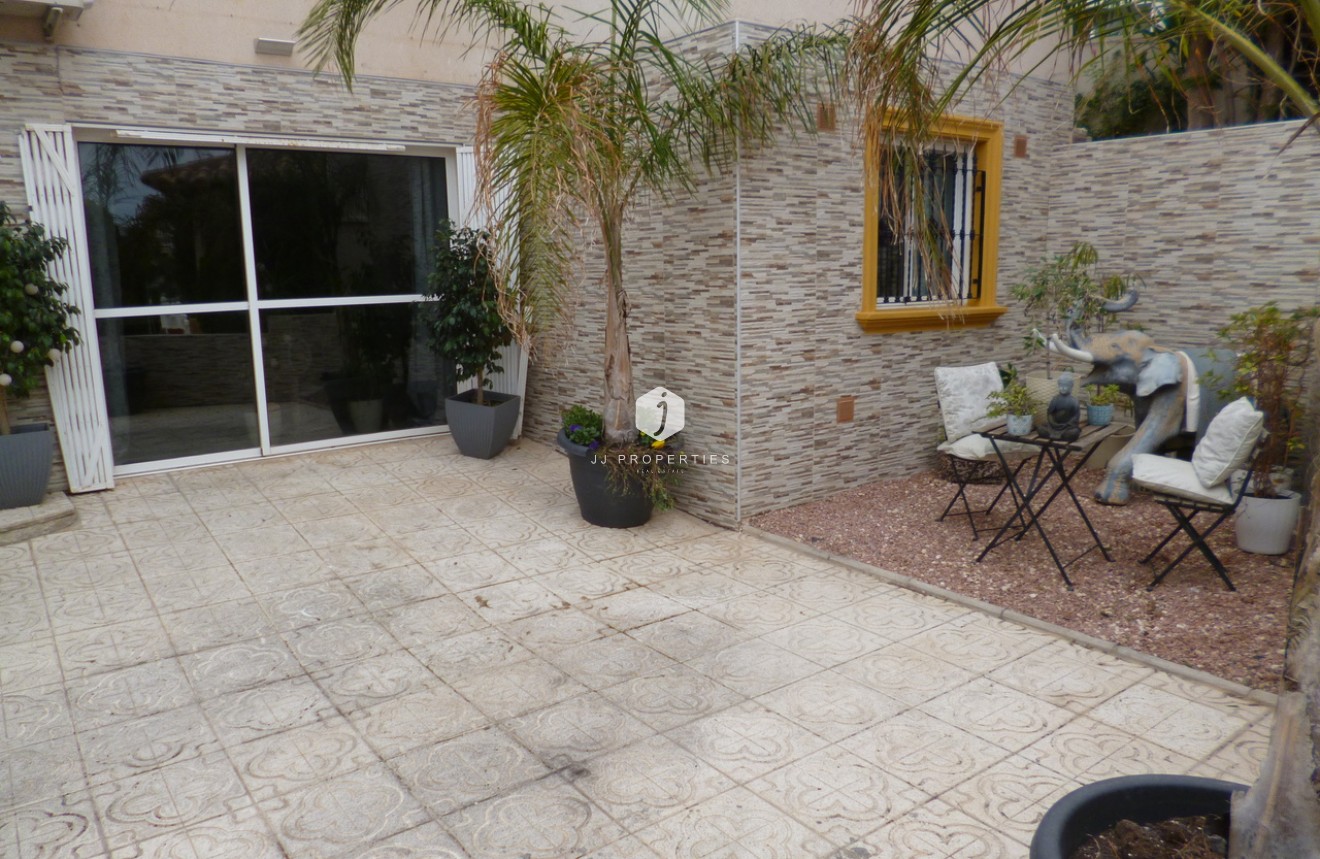 Tweedehands - Villa -
Playa Flamenca - Costa Blanca