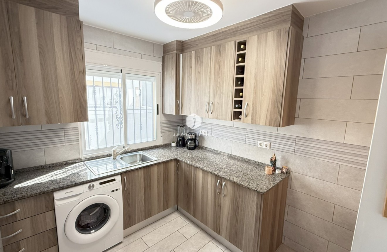 Tweedehands - Villa -
Orihuela Costa - Costa Blanca