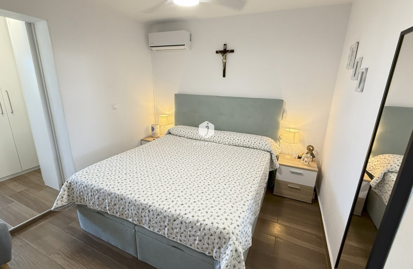 Tweedehands - Villa -
Orihuela Costa - Costa Blanca