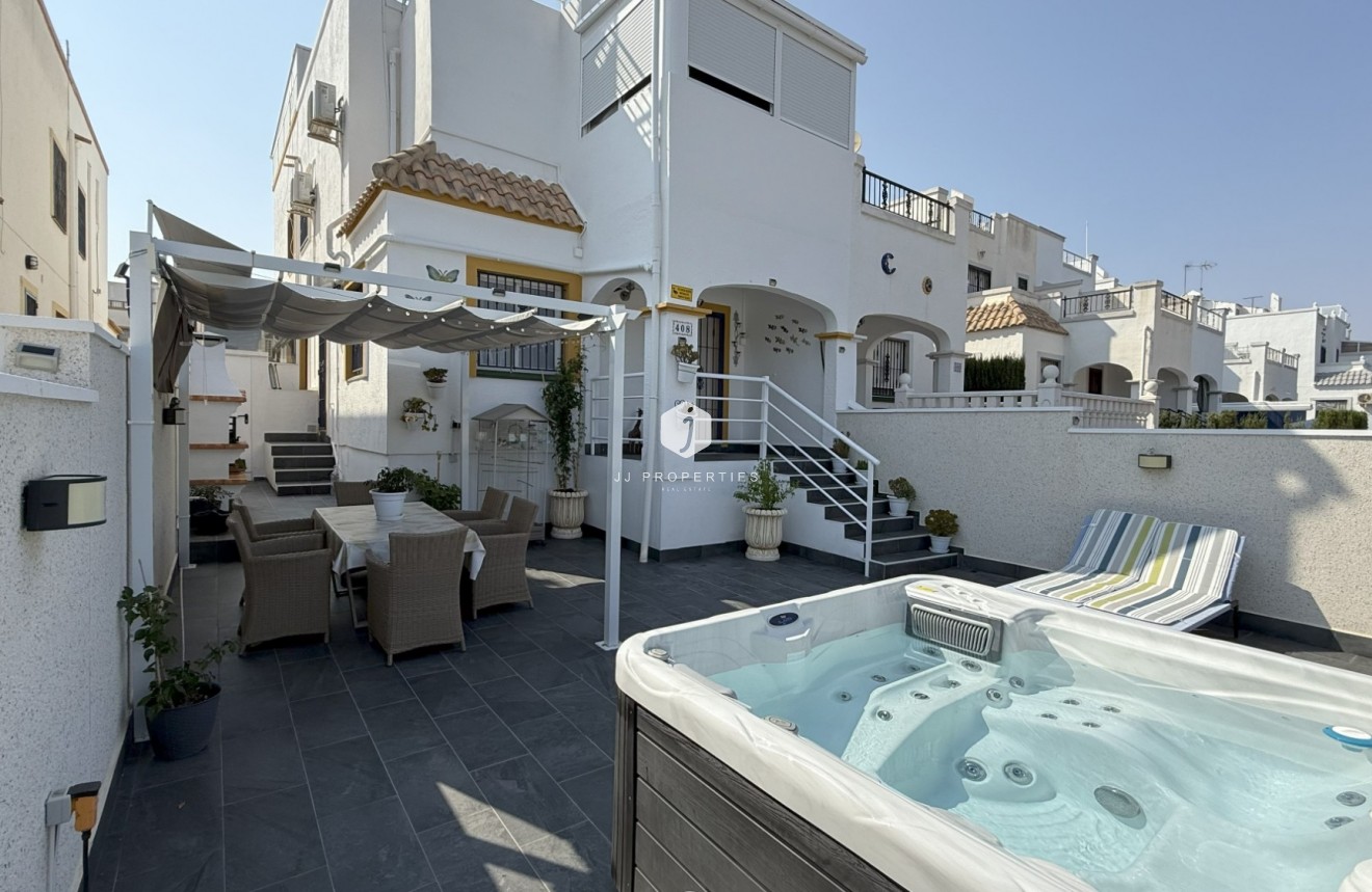 Tweedehands - Villa -
Orihuela Costa - Costa Blanca